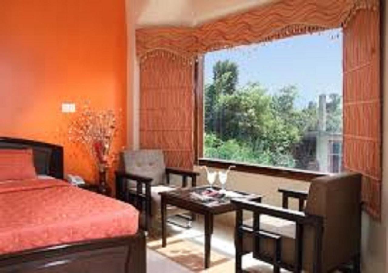 Polo Regency Hotel Sundarnagar Екстериор снимка