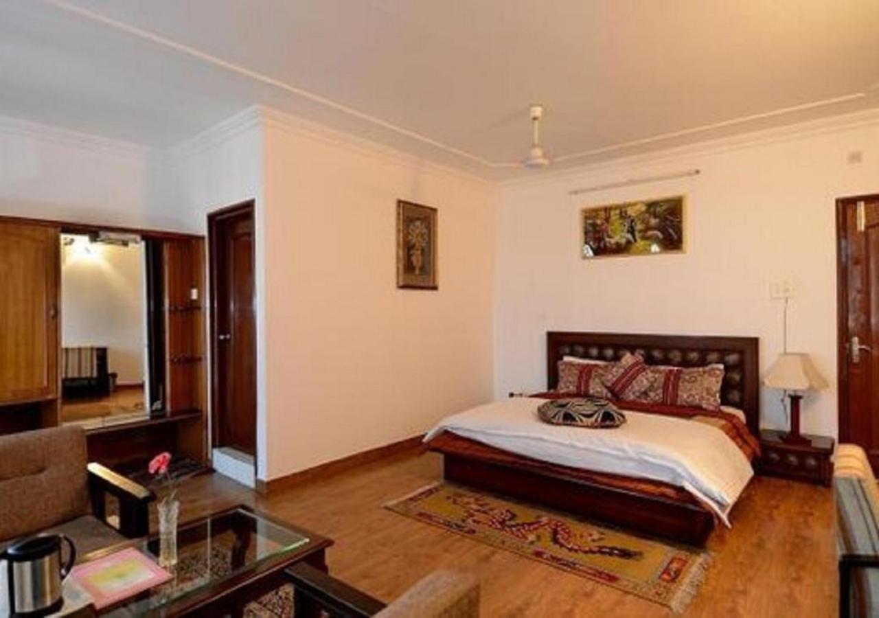 Polo Regency Hotel Sundarnagar Екстериор снимка